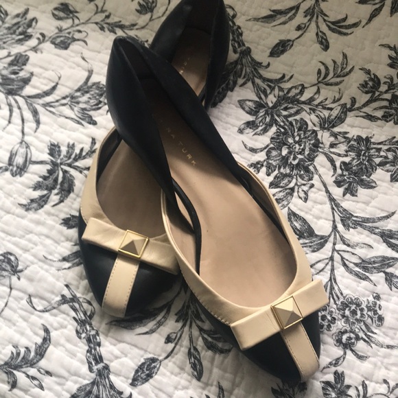 ⭐️ SALE ⭐️ Trina Turk ballet flats SALE 🥿 - Picture 1 of 5